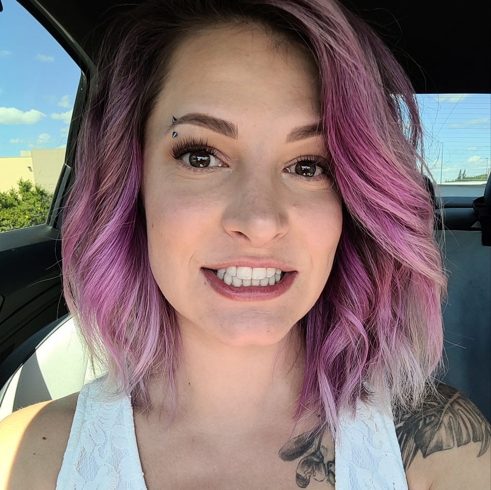 Meet your Posher, Joly